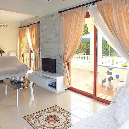 Villa Yiotis *
